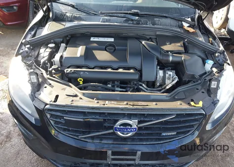 2015 Volvo Xc60 T6 R-Design Platinum from USA, damaged, VIN YV4902RS6F2638870